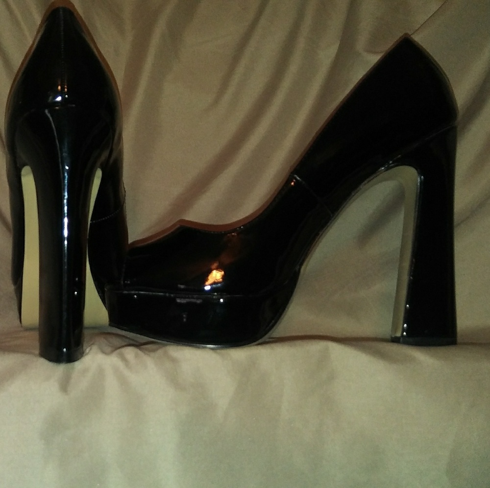 Black platform/heel shoe